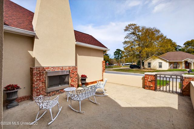 20185 Belle Vue Circle, D'iberville, MS 39540