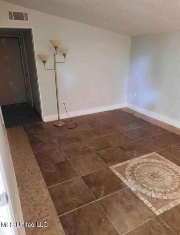 30 30th Street, Gulfport, MS 39507