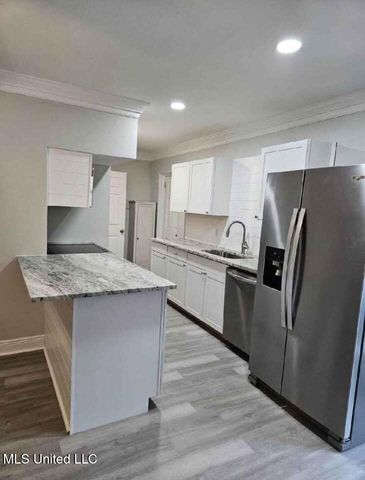 30 30th Street, Gulfport, MS 39507