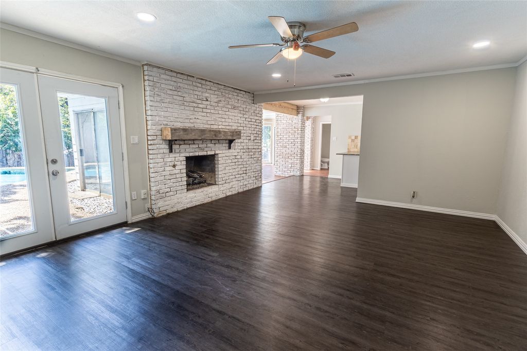 7540 Monterrey Drive, Fort Worth, TX 76112 — photo 4