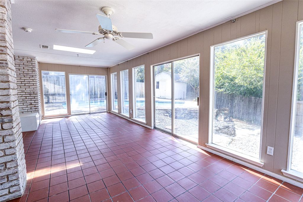 7540 Monterrey Drive, Fort Worth, TX 76112 — photo 5