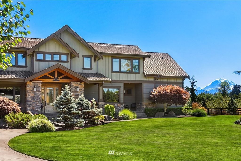 Image 1 of property listing at 37712 188th Avenue SE, Auburn, WA 98092