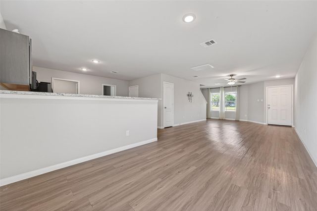 940 21st Street, Hempstead, TX 77445