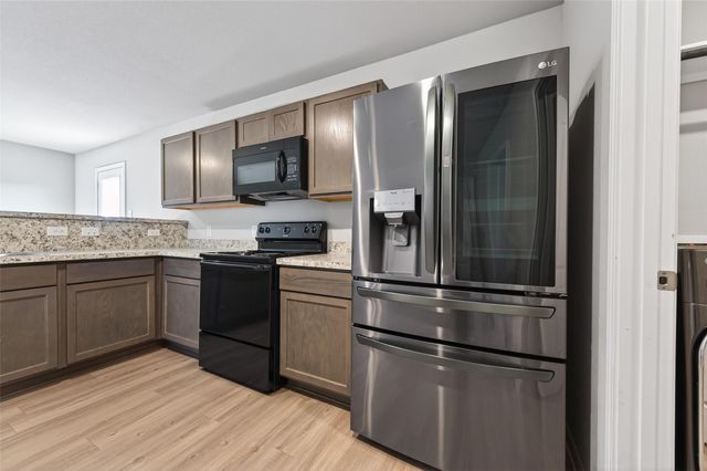 940 21st Street, Hempstead, TX 77445