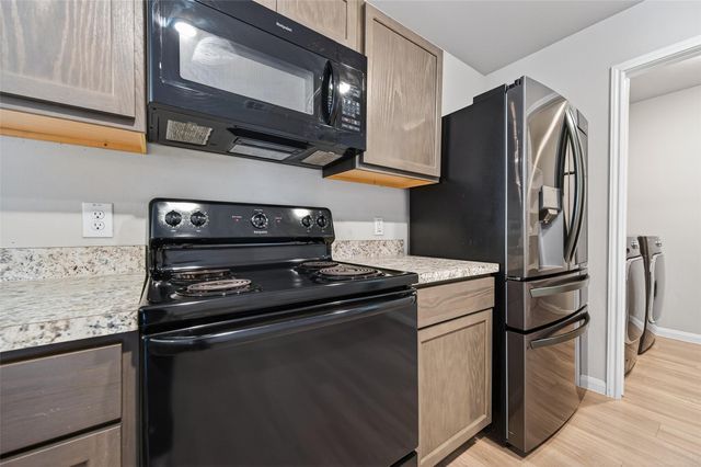 940 21st Street, Hempstead, TX 77445