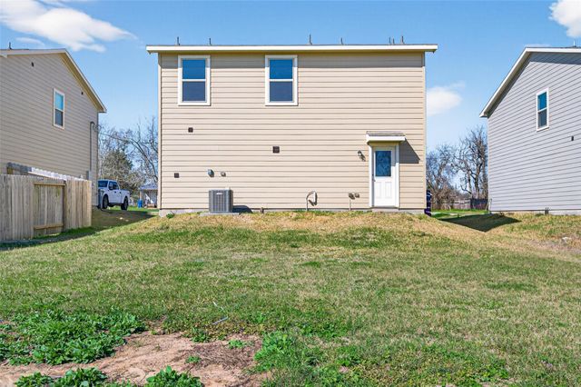 940 21st Street, Hempstead, TX 77445