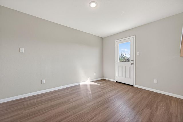 940 21st Street, Hempstead, TX 77445