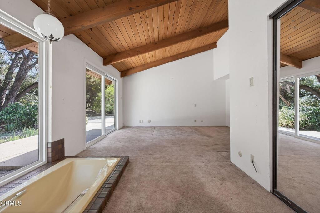 Image 25 of property listing at 2170 Ladera Road, Ojai, CA 93023