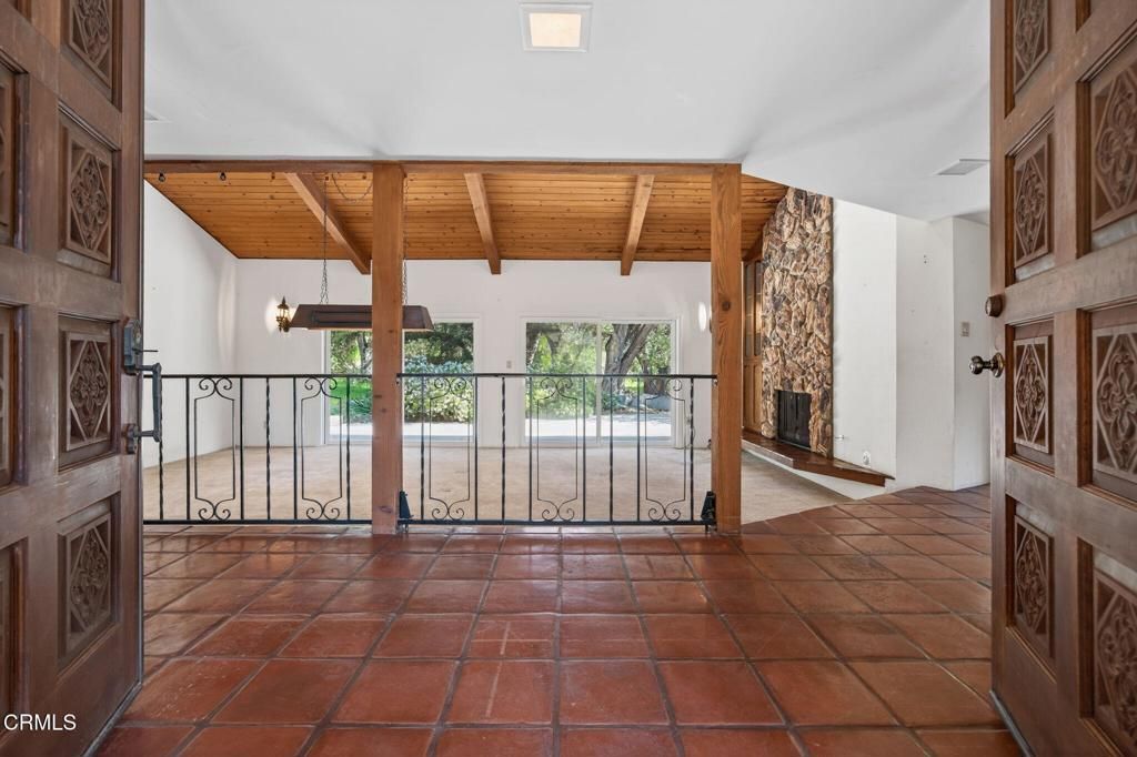 Image 3 of property listing at 2170 Ladera Road, Ojai, CA 93023