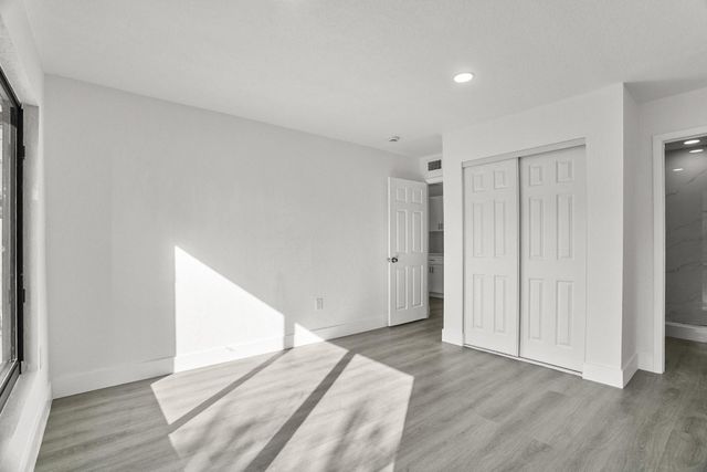 20731 NW 41st Avenue Road, Miami Gardens, FL 33055