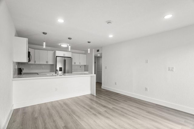 20731 NW 41st Avenue Road, Miami Gardens, FL 33055