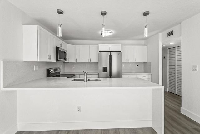 20731 NW 41st Avenue Road, Miami Gardens, FL 33055