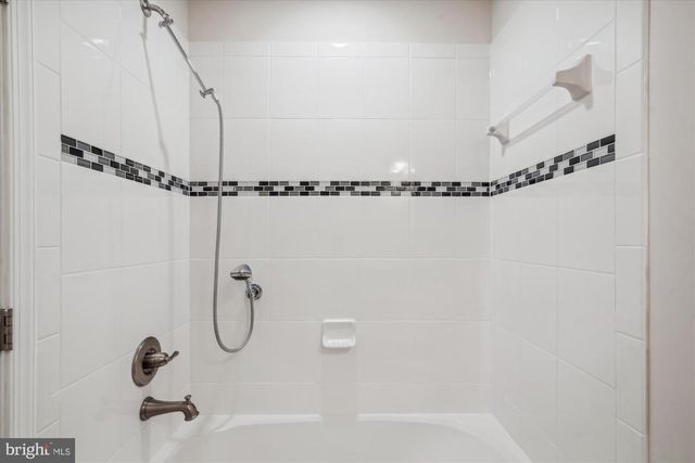 6102 CHRONICLE ST, Hyattsville, MD 20782