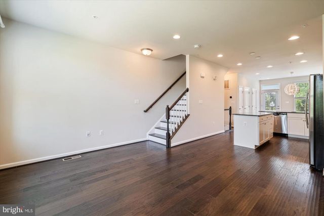 6102 CHRONICLE ST, Hyattsville, MD 20782
