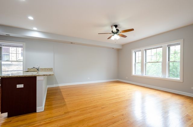 7357 N Ashland Boulevard 2, Chicago, IL 60626