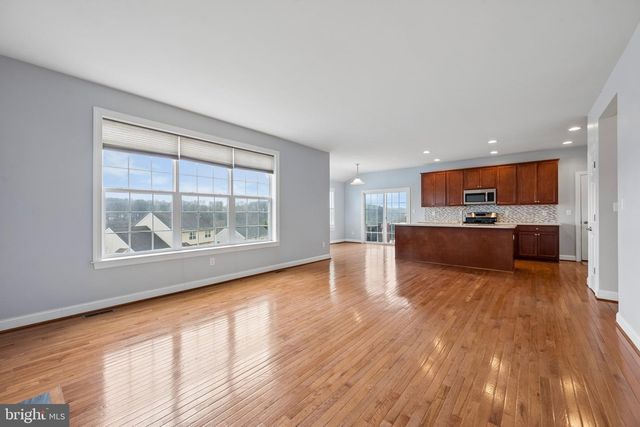 249 COLERIDGE LN, Coatesville, PA 19320