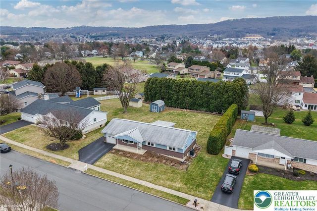 2982 Magnolia Circle, Lower Macungie Twp, PA 18062