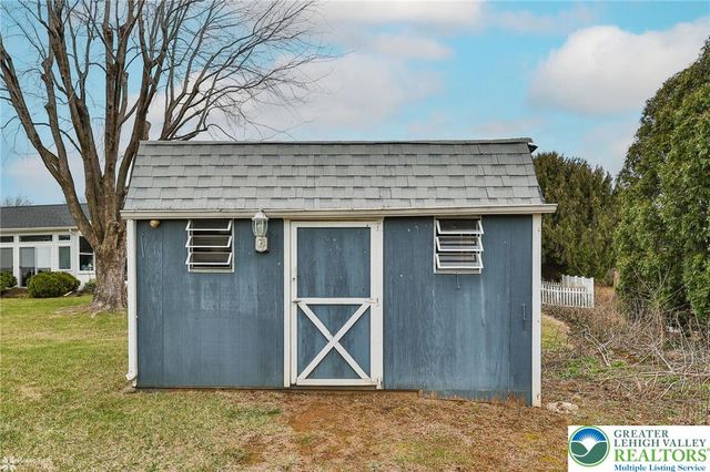 2982 Magnolia Circle, Lower Macungie Twp, PA 18062