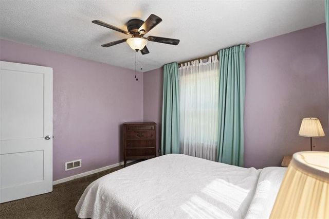 4338 Wood Avenue, Kansas City, KS 66102