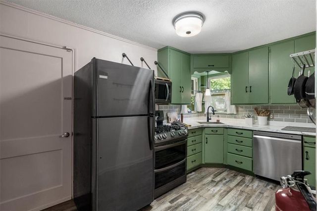 4338 Wood Avenue, Kansas City, KS 66102