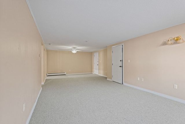 131 Creek St 5, Wrentham, MA 02093