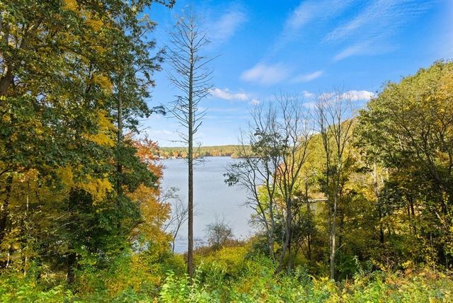131 Creek St 5, Wrentham, MA 02093