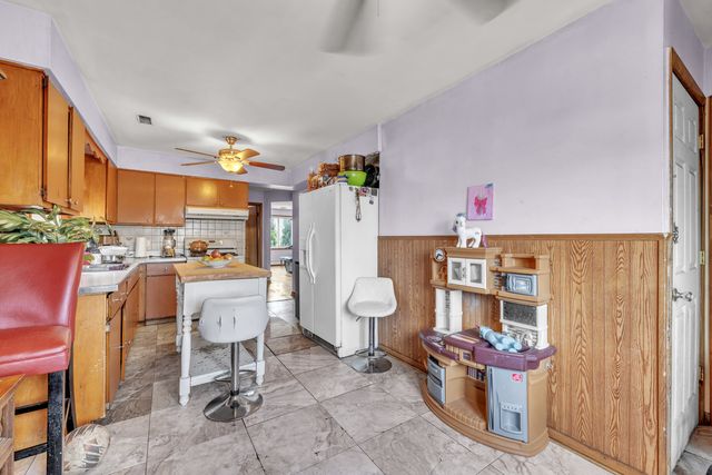 1818 N 39th Avenue, Stone Park, IL 60165