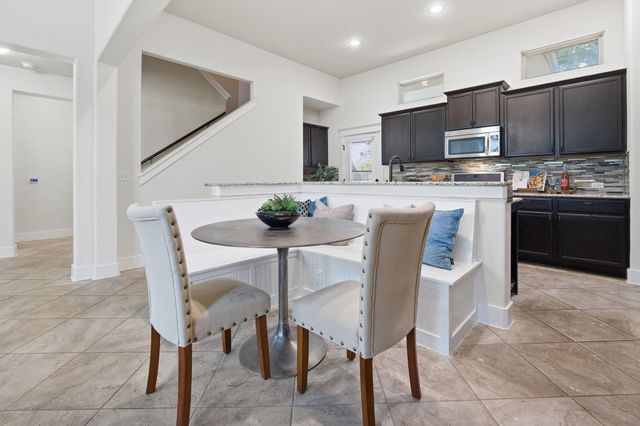 10905 Rock Island DR 57, Austin, TX 78717