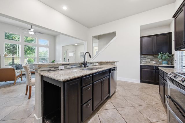 10905 Rock Island DR 57, Austin, TX 78717