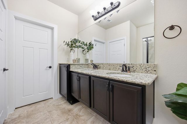 10905 Rock Island DR 57, Austin, TX 78717