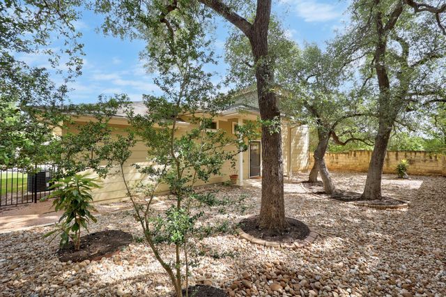 10905 Rock Island DR 57, Austin, TX 78717