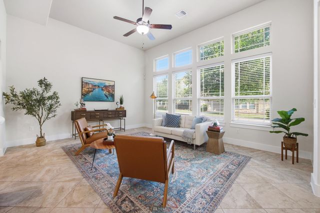 10905 Rock Island DR 57, Austin, TX 78717