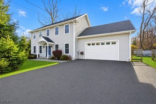 34 Tobyhanna Trl, Hopatcong Boro, NJ 07843