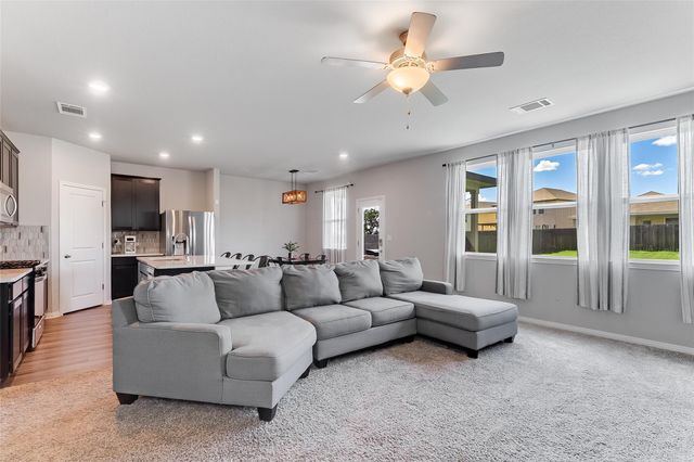 516 Longmount CV, Liberty Hill, TX 78642