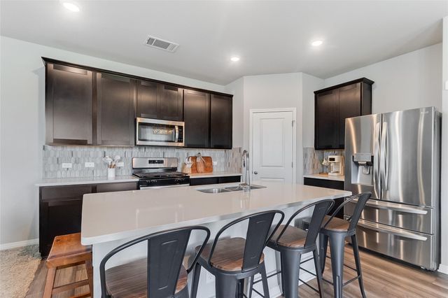 516 Longmount CV, Liberty Hill, TX 78642