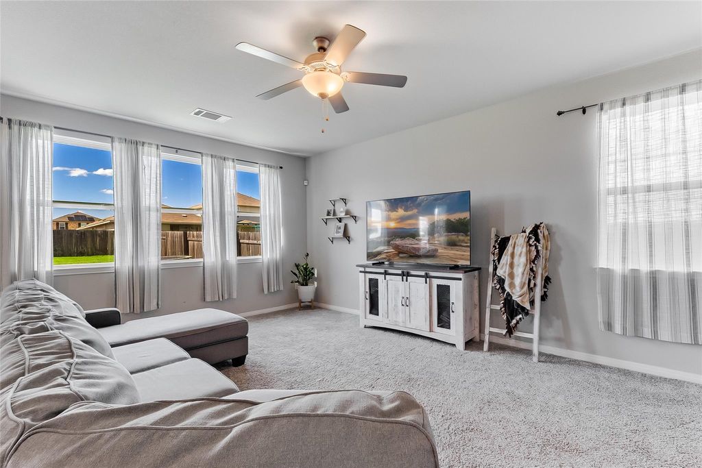 516 Longmount CV, Liberty Hill, TX 78642