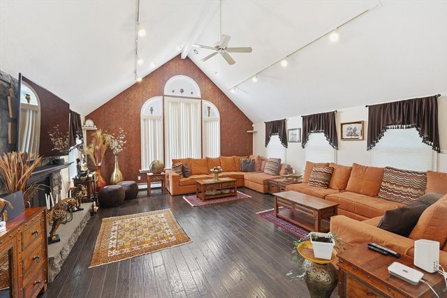 50 Weyfair Path, Weymouth, MA 02190