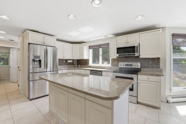 50 Weyfair Path, Weymouth, MA 02190