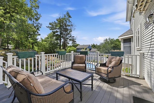 50 Weyfair Path, Weymouth, MA 02190