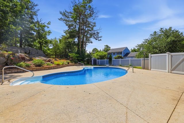 50 Weyfair Path, Weymouth, MA 02190