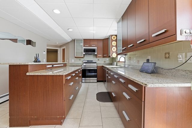 50 Weyfair Path, Weymouth, MA 02190