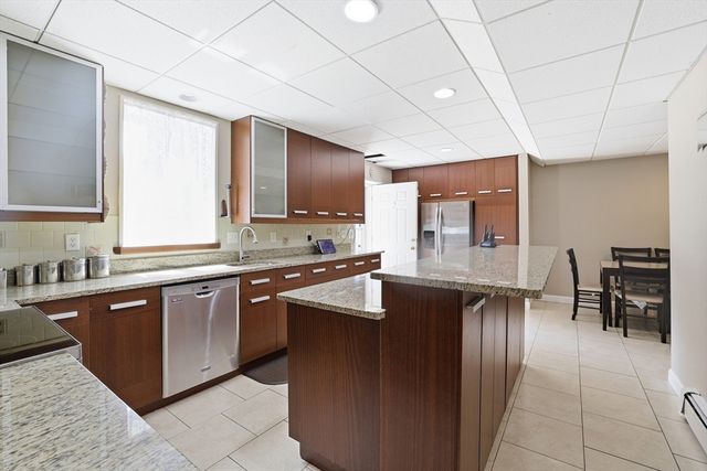 50 Weyfair Path, Weymouth, MA 02190