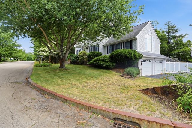 50 Weyfair Path, Weymouth, MA 02190