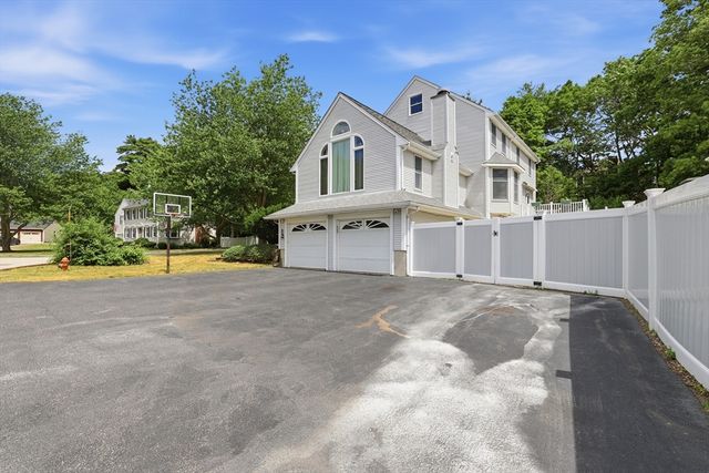 50 Weyfair Path, Weymouth, MA 02190