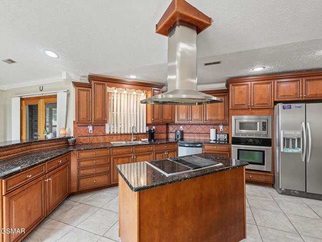 760 Gates Lane, Kodak, TN 37764