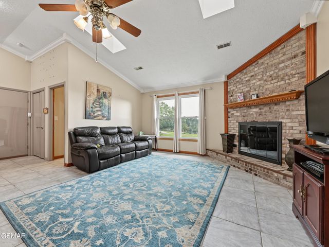 760 Gates Lane, Kodak, TN 37764