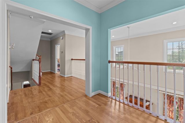 2515 N Macgregor Way, Houston, TX 77004