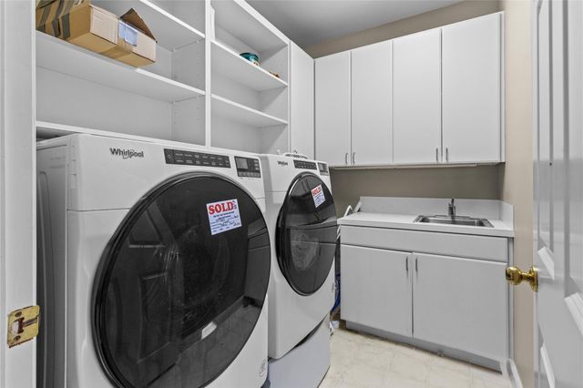 2515 N Macgregor Way, Houston, TX 77004