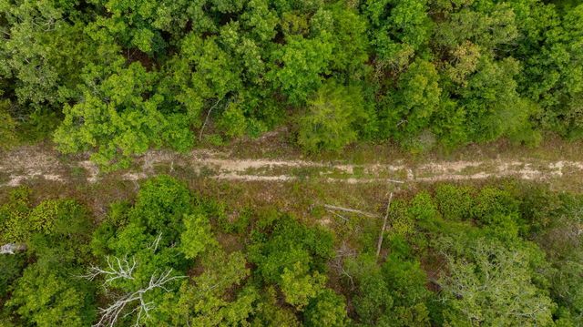 11571 Co Rd E 76 211, Ava, MO 65608