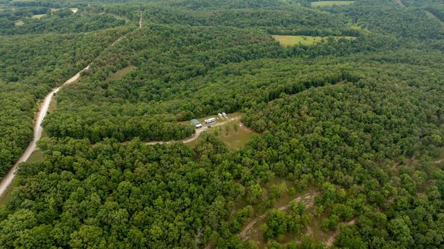 11571 Co Rd E 76 211, Ava, MO 65608